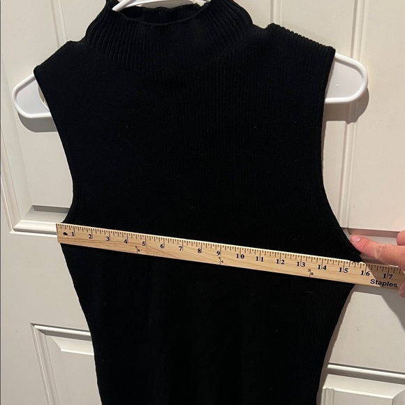 Studio 12 large ribbed Classic Black Sleeveless stretchy Tank Top - Picture 7 of 7